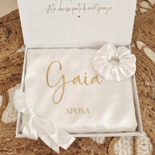 Carica l'immagine nel visualizzatore di Gallery, Box regalo vestaglia