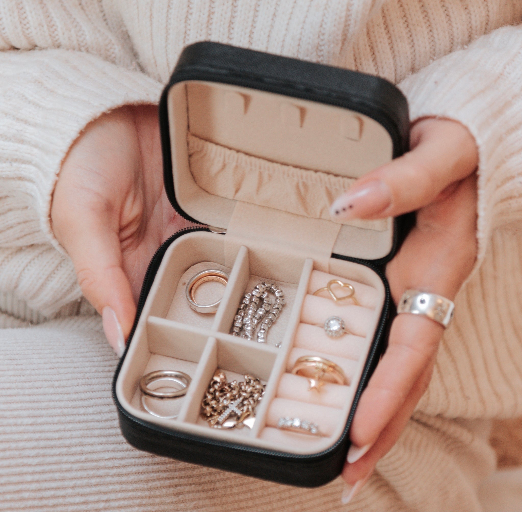 ALBK Regali personalizzati per le donne - Portagioie da viaggio personalizzato per ragazze, piccola custodia per gioielli da viaggio, regali per ALBK Regali personalizzati per le donne - Portagioie da viaggio personalizzato per ragazze, piccola custodia per gioielli da viaggio, regali per