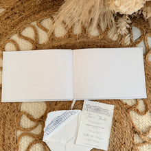 Carica l'immagine nel visualizzatore di Gallery, Guest book - Album fotografico personalizzato