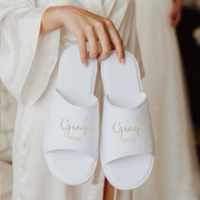 Carica l'immagine nel visualizzatore di Gallery, Ciabatte sposa personalizzate