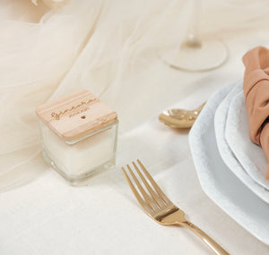 Candela in legno inciso personalizzata