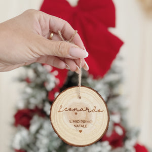 Pallina albero di Natale in legno incisa personalizzata