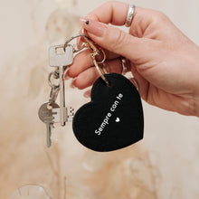 Carica l&#39;immagine nel visualizzatore di Gallery, Portachiavi cuore- personalizzato