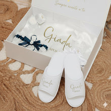 Carica l'immagine nel visualizzatore di Gallery, Box vestaglia sposa personalizzata