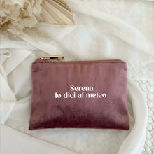 Carica l'immagine nel visualizzatore di Gallery, Pochette mini in velluto