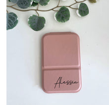 Carica l&#39;immagine nel visualizzatore di Gallery, Specchietto pieghevole - personalizzato